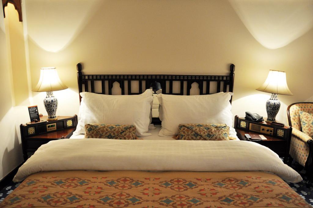 Faisalabad Serena Hotel Buitenkant foto