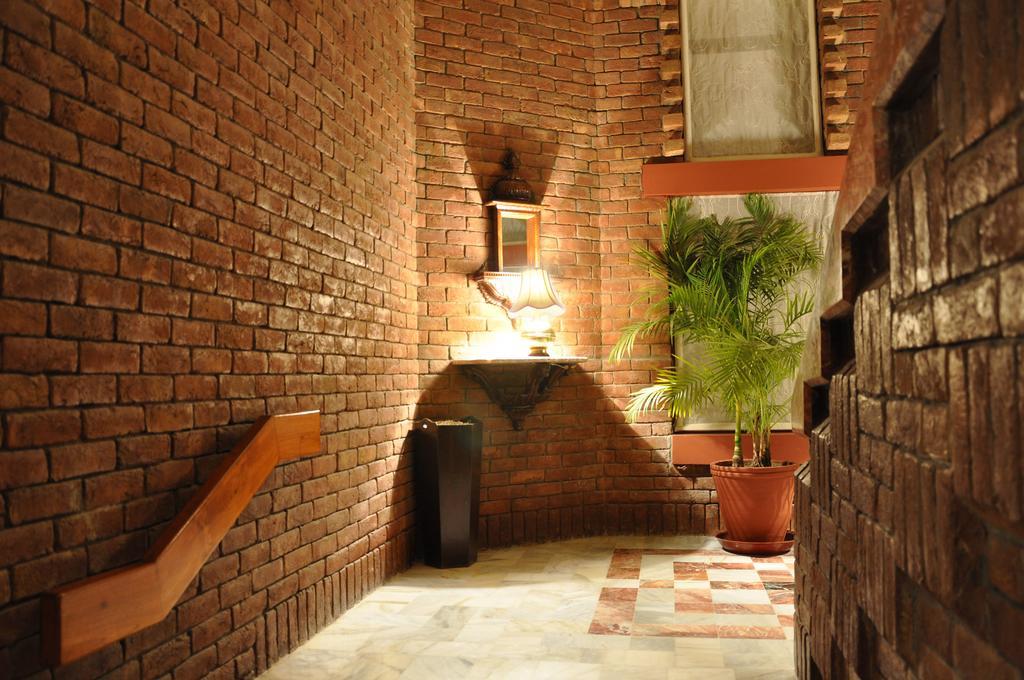 Faisalabad Serena Hotel Buitenkant foto