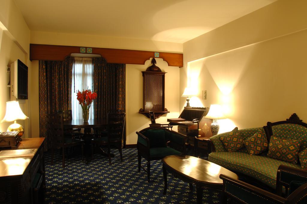 Faisalabad Serena Hotel Buitenkant foto