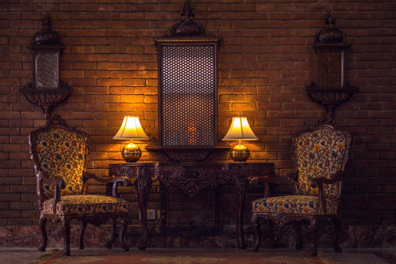 Faisalabad Serena Hotel Buitenkant foto